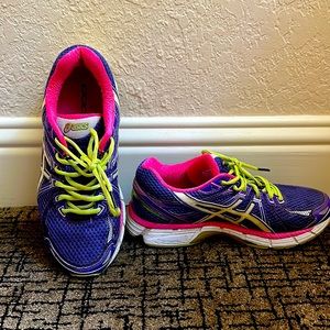 ASICS GT-2000 Tennis Shoes